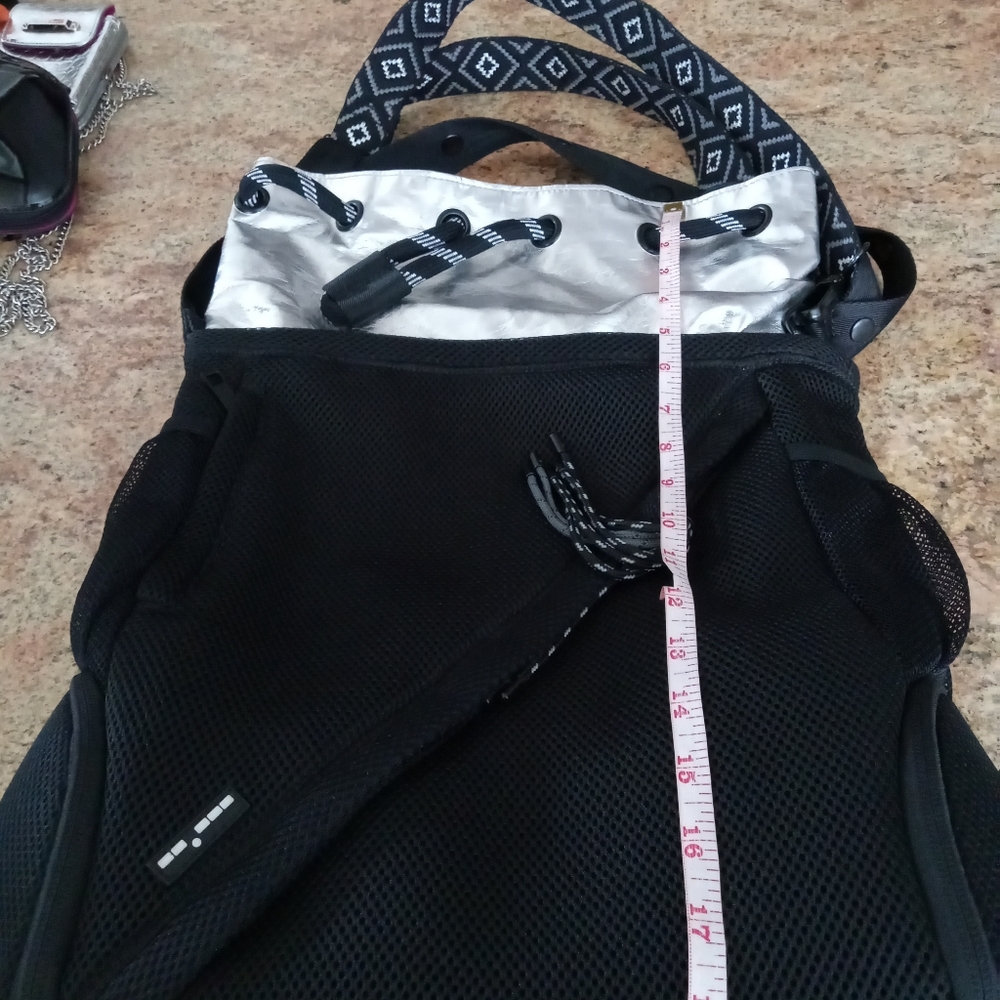 Hand bag